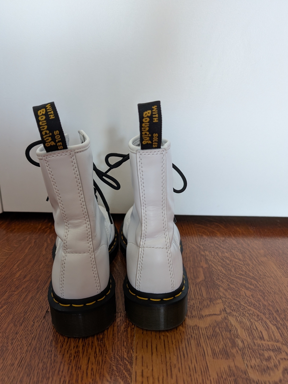 Dr. Martens 1460 White Leather Lace-Up Ankle Boots Women's Size 6 - Picture 8 of 15